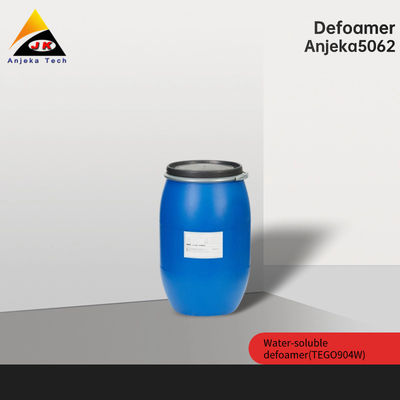 Dépouillement de revêtements de sol en polyuréthane liquide